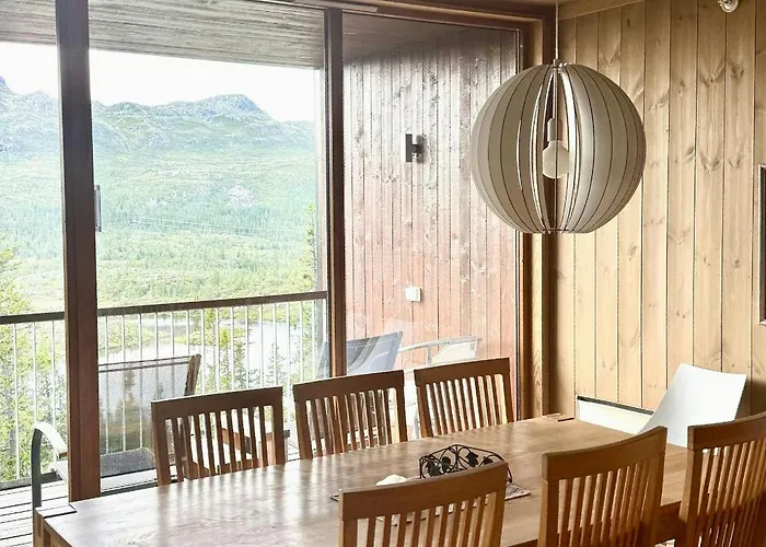With Views Of Gaustatoppen Mountain Dom wakacyjny